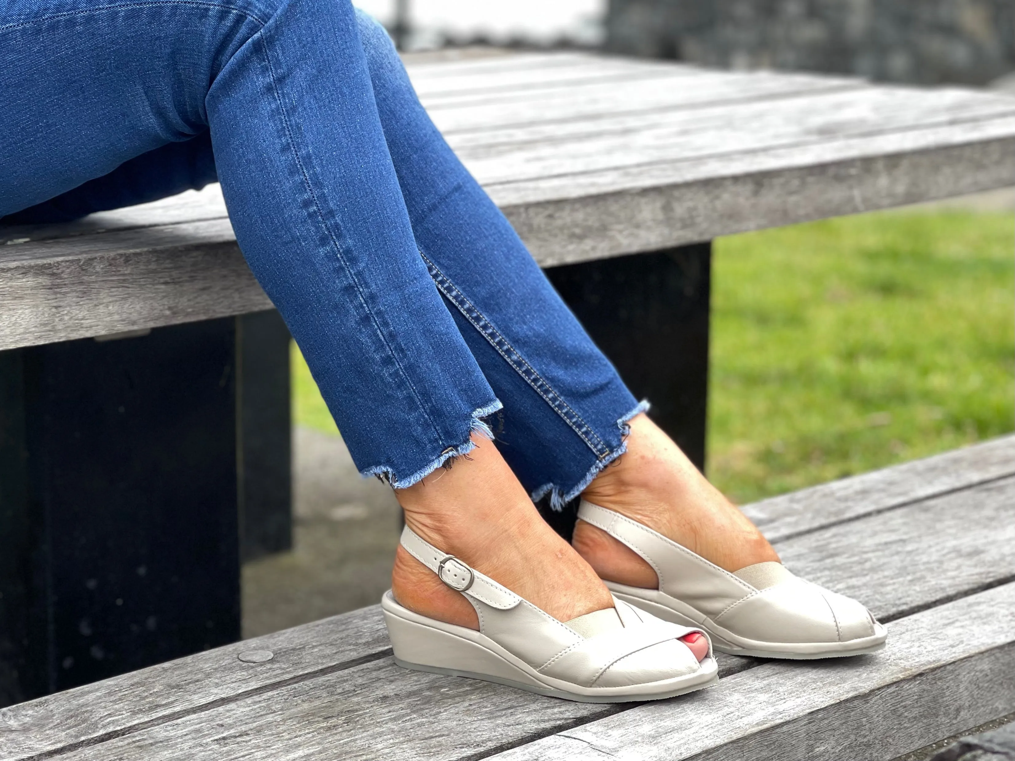 Aco Comfort After available in 2 colours