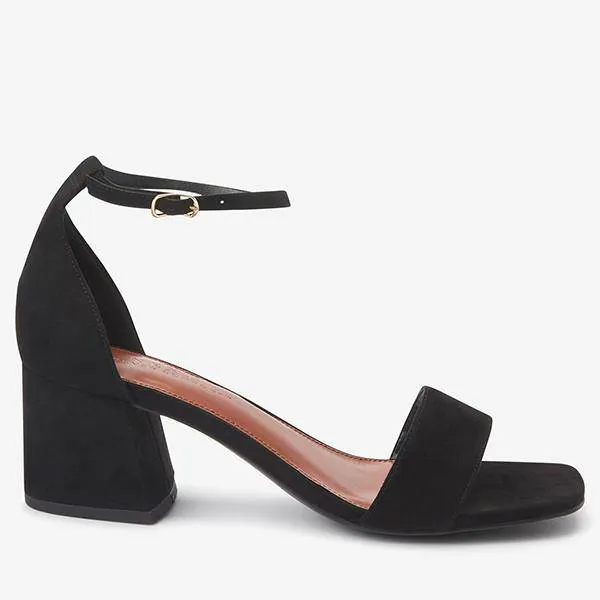 Black Forever Comfort® Simple Block Heel Sandals