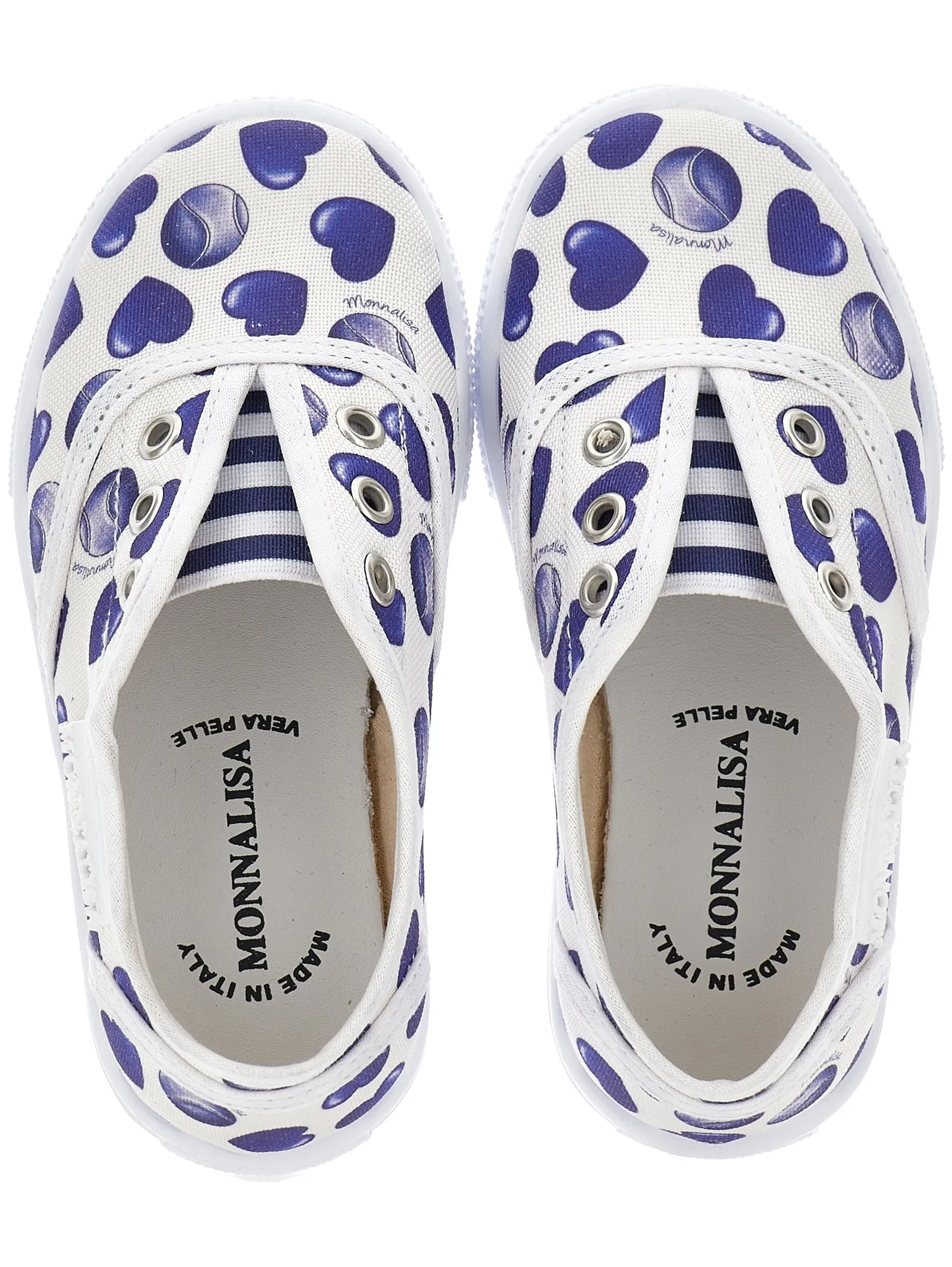 Canvas sneakers hearts