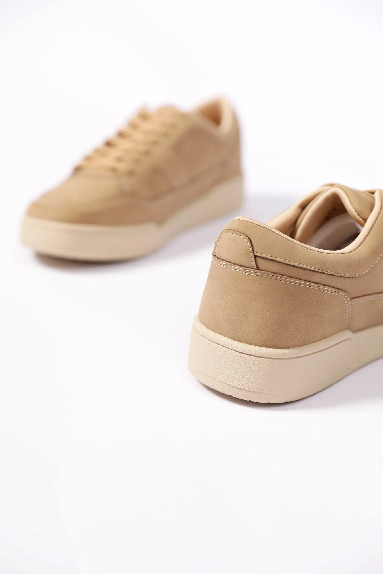 CHUNKY SOLE TRAINERS