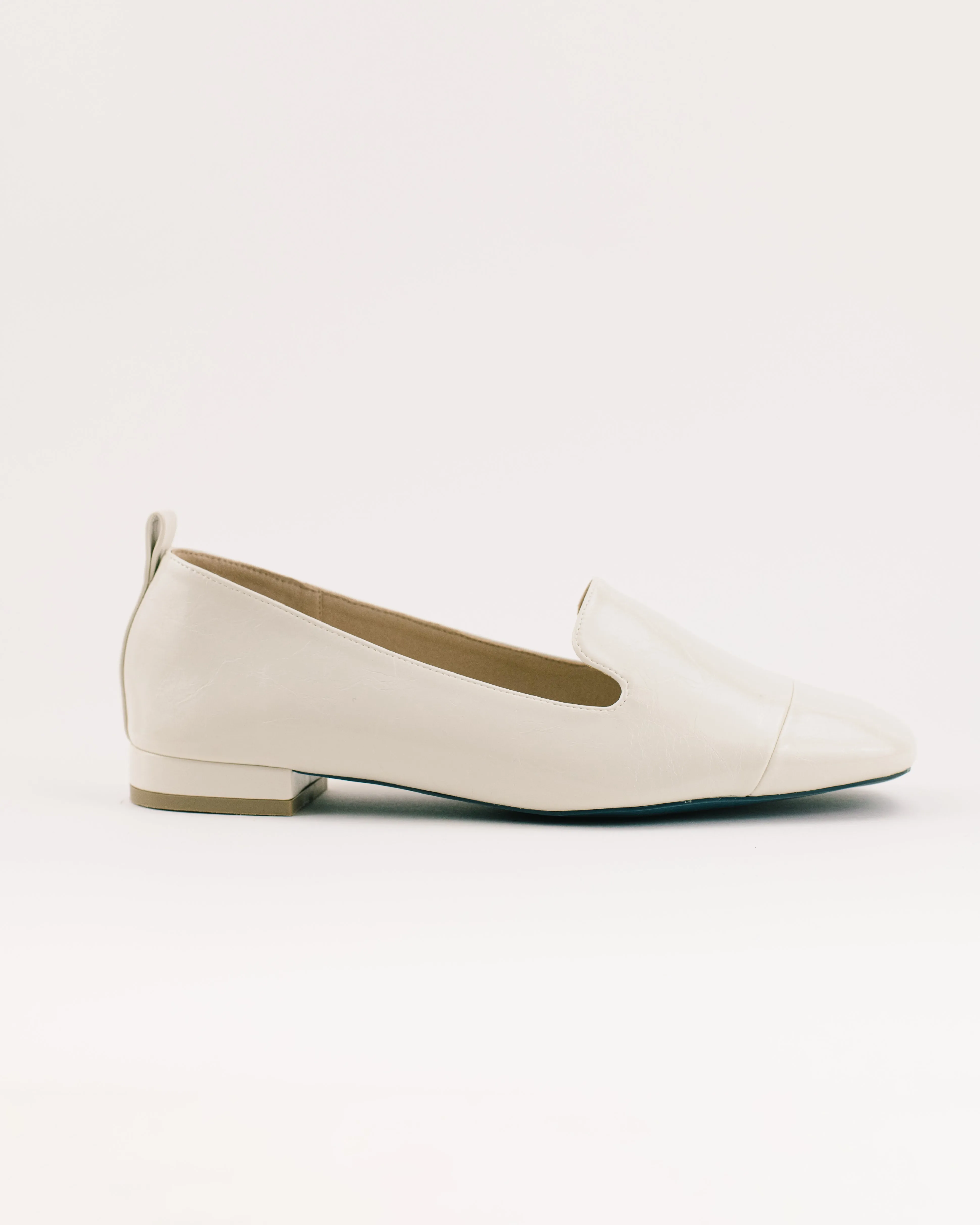 Duma Square Toe Flat Loafers (Off White)
