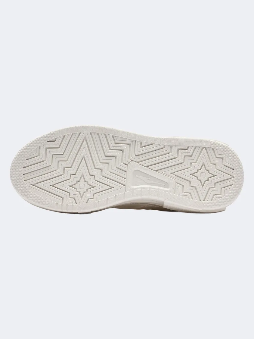 Erke Skateboard Women Lifestyle Sneakers Light White