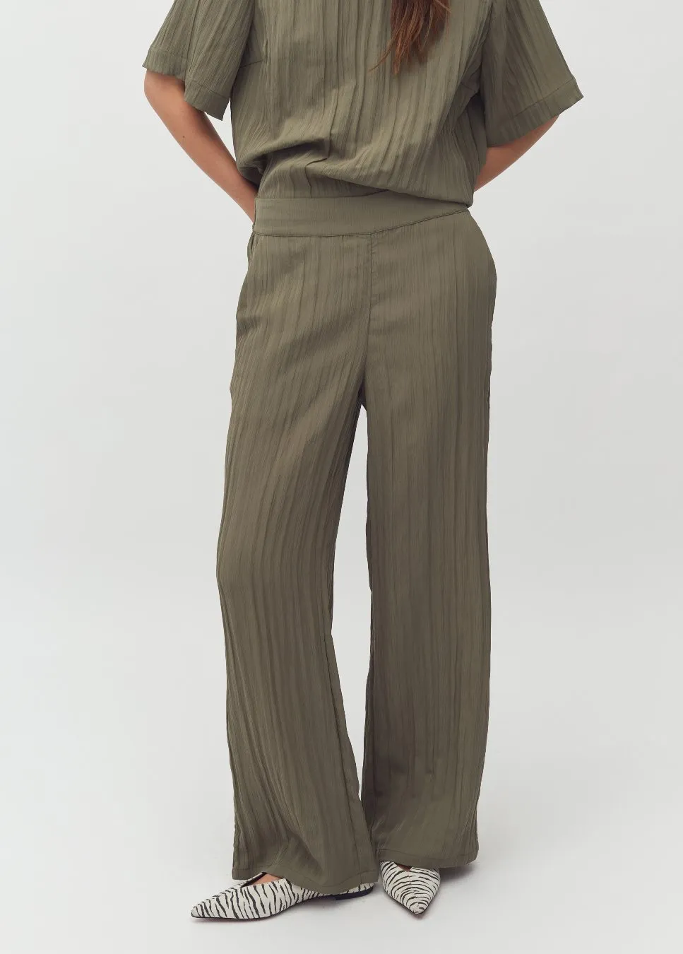 mbyM Emmana-M broek met structuur Groen