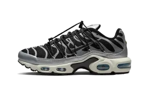 Nike Air Max Plus Lace Toggle Black Grey