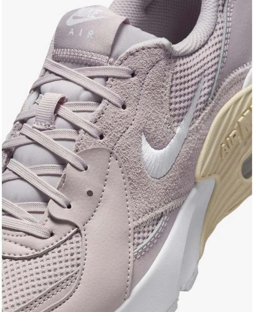 Nike Women's Sports Low Top Shoes