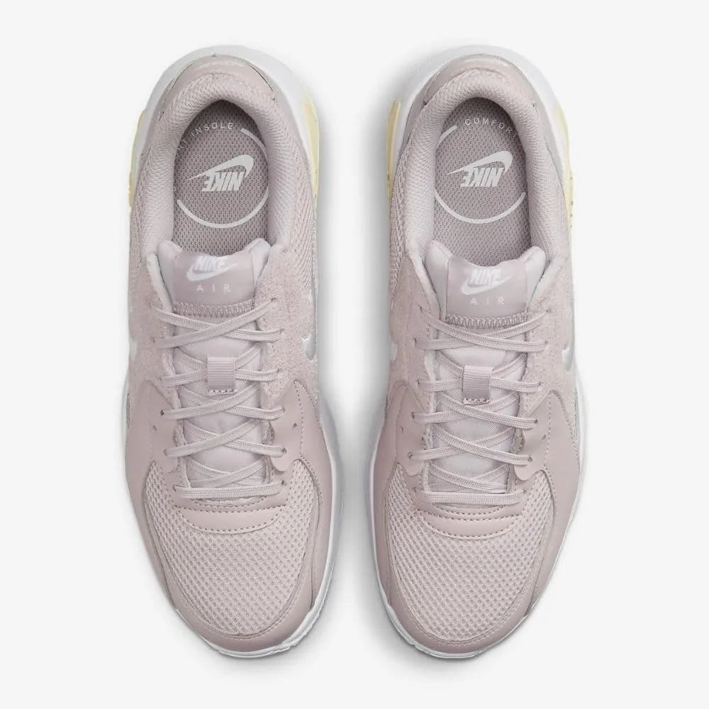 Nike Women's Sports Low Top Shoes