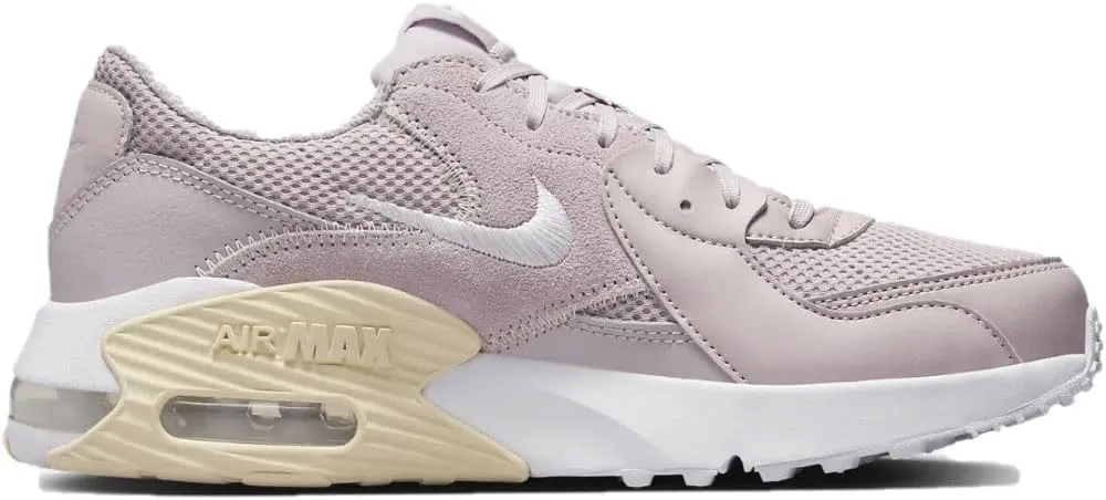 Nike Women's Sports Low Top Shoes