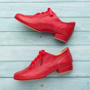 Oxford Curvy / Red Embossed Leather