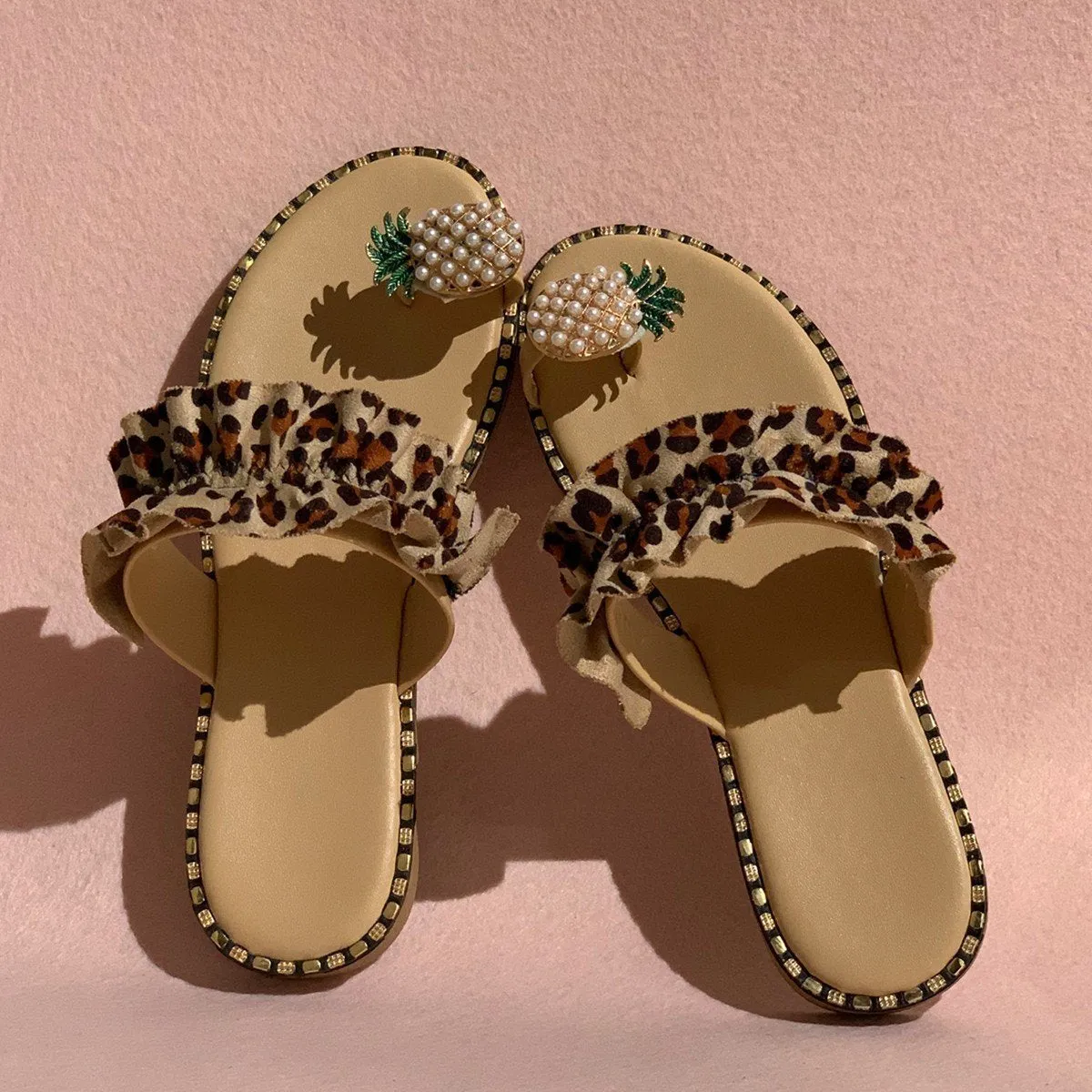 Pineapple Rhinestone sandals women wear flat bottomed women's shoes