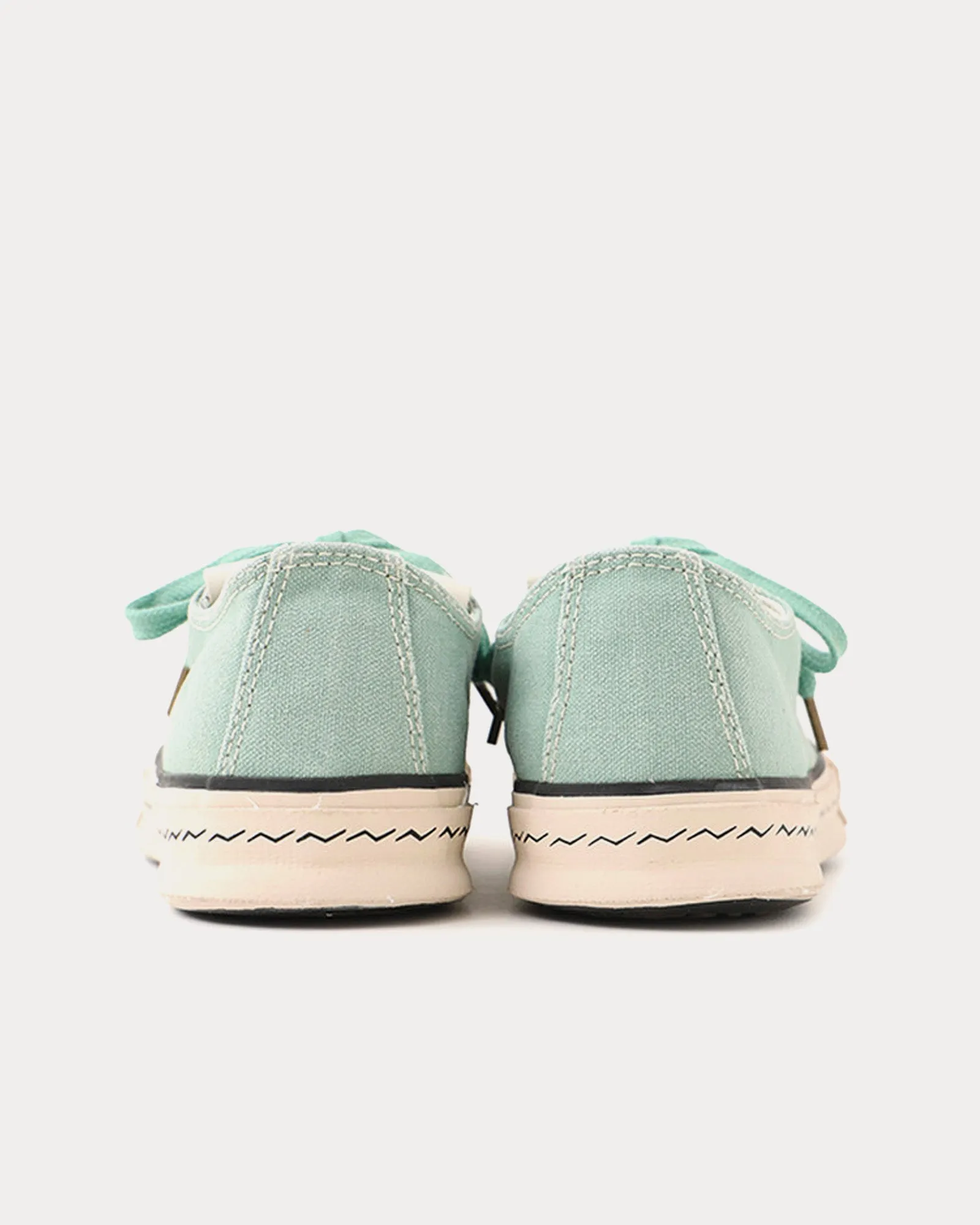 Skagway Lo Canvas Light Blue Low Top Sneakers