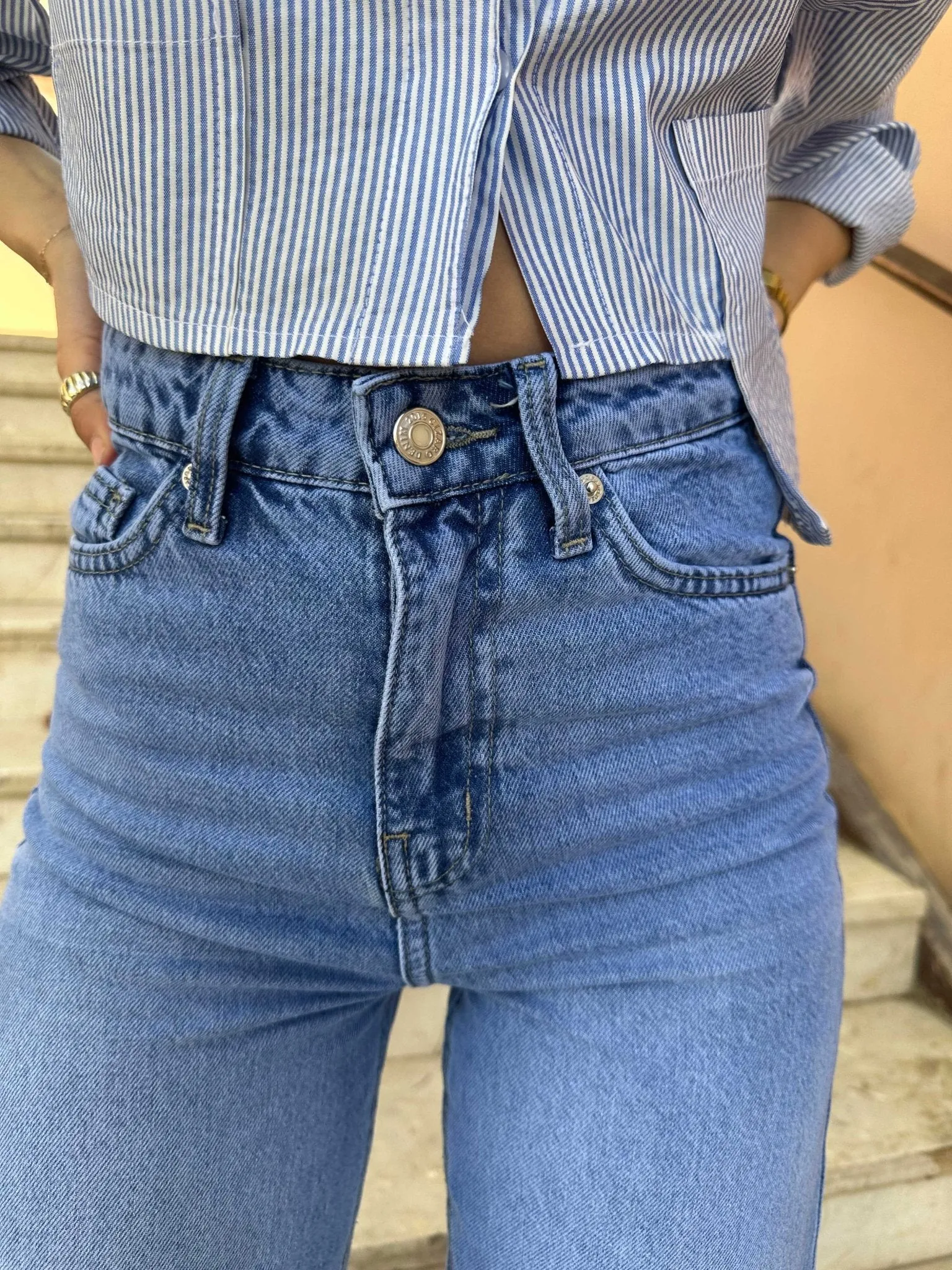 Wide-Leg - High-Waist Bright Blue Jeans